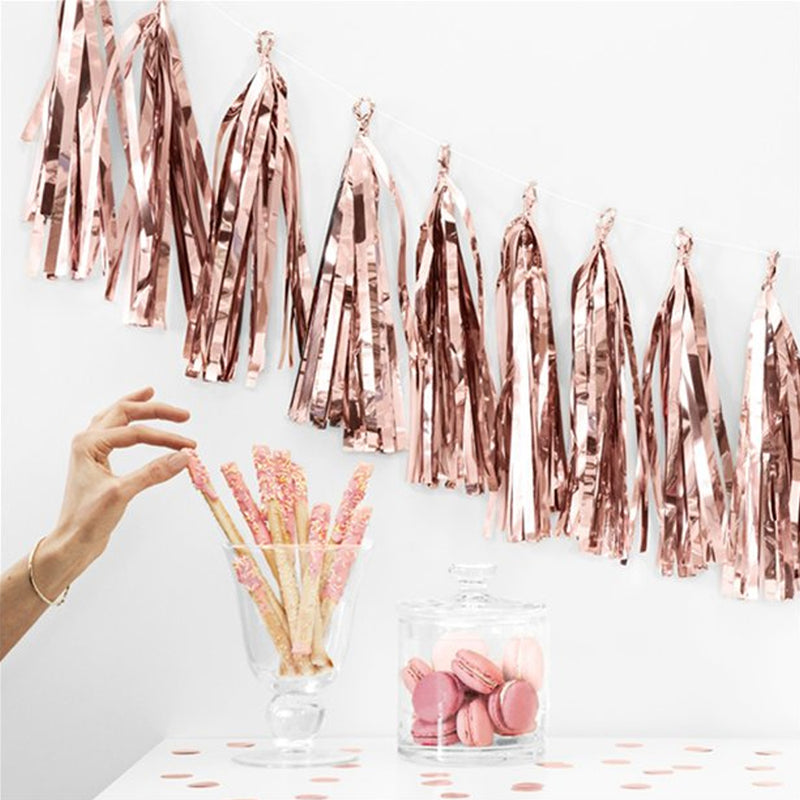 rose gouden tassels