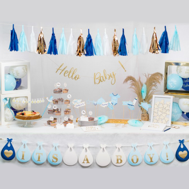 Personaliseerbare slinger met ooievaars in het wit en blauw