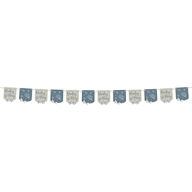 slinger met witte en blauw vlaggen met de tekst baby boy en bloemen
