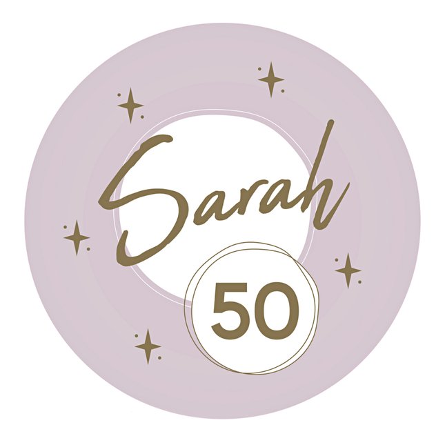Lila borden met gouden tekst sarah 50 voor een verjaardag vrouw