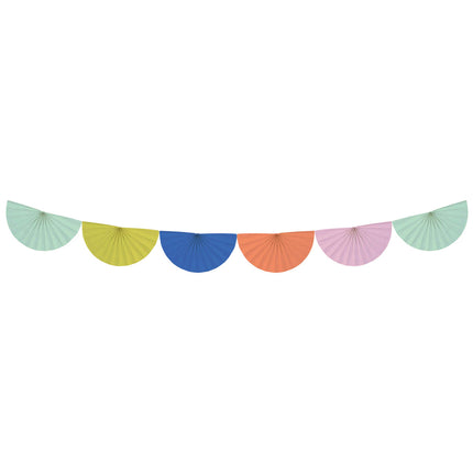 draad met halve waaiers met diverse kleuren