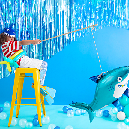 kinderfeestje haai onder water zee blauw zwem blub