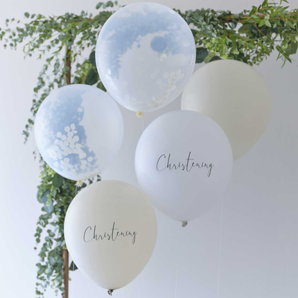 Nude kleurige, witte en doorzichte confetti ballon met het woord christening