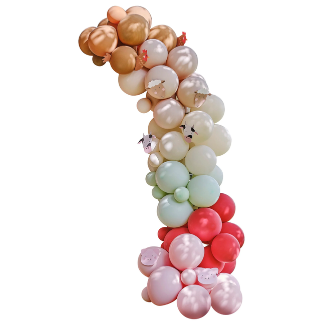 Ballonnenboog in het roze, rood, groen, bruin en beige met boerderijdieren zoals een varken, een kip, een schaap en een koe