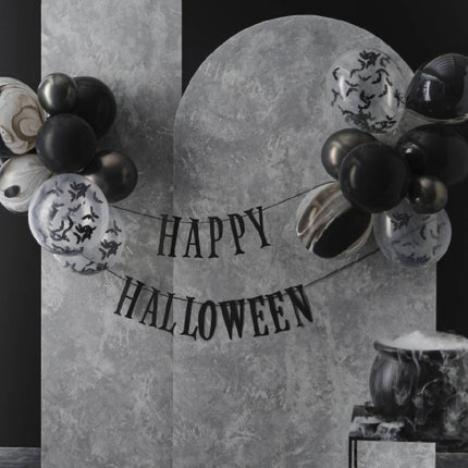 happy halloween slinger tussen twee zwarte ballonnenbundels