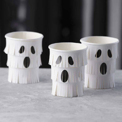 Drie bekers met franjes en spookgezicht