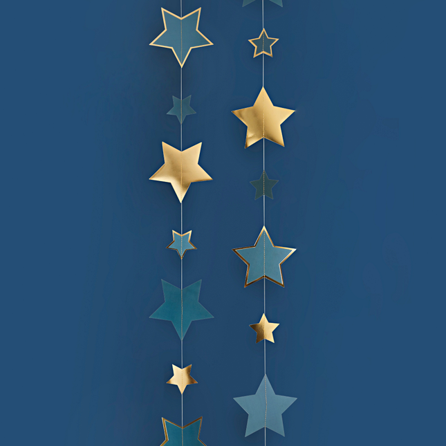 Hangende sterren in het goud en blauw