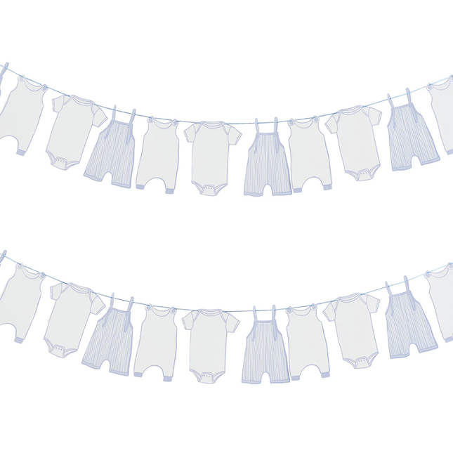 slinger met rompers in het blauw en wit