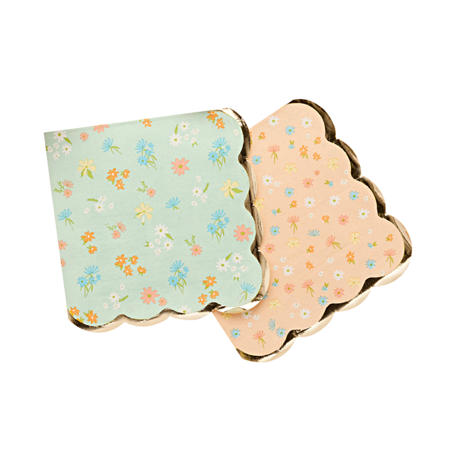 perzikkleurige en mint servetten met gouden rand en pastel bloemen