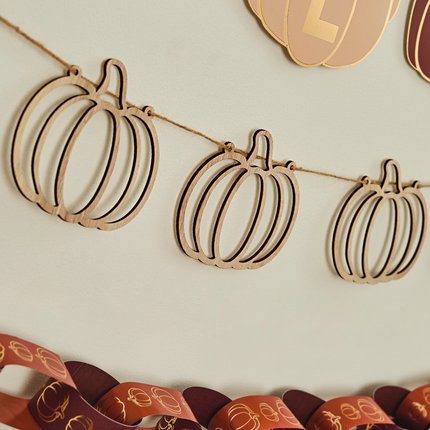 Slinger met Houten Pompoenen