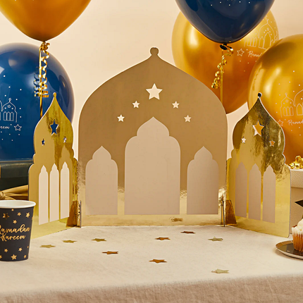 Gouden tempel standaard voor een hapjes tafel