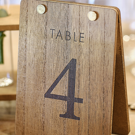 Houten tafel kaartje