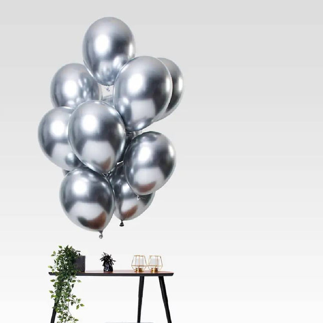 bundel met zilveren chrome ballon