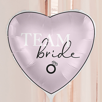 roze folieballon met de tekst team bride in het wit en zwart