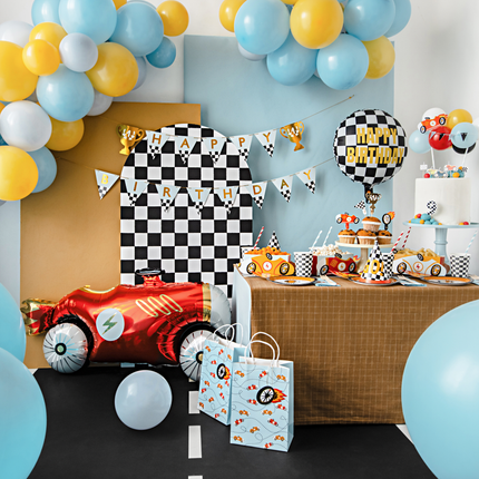 Kinderfeestje met auto en race thema