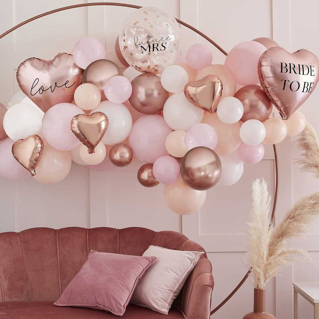 Boog met ballonnen voor een vrijgezellenfeest