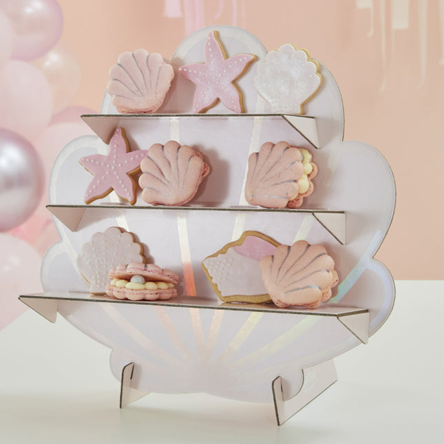 Hapjes Standaard in de vorm van een Schelp met schelp koekjes