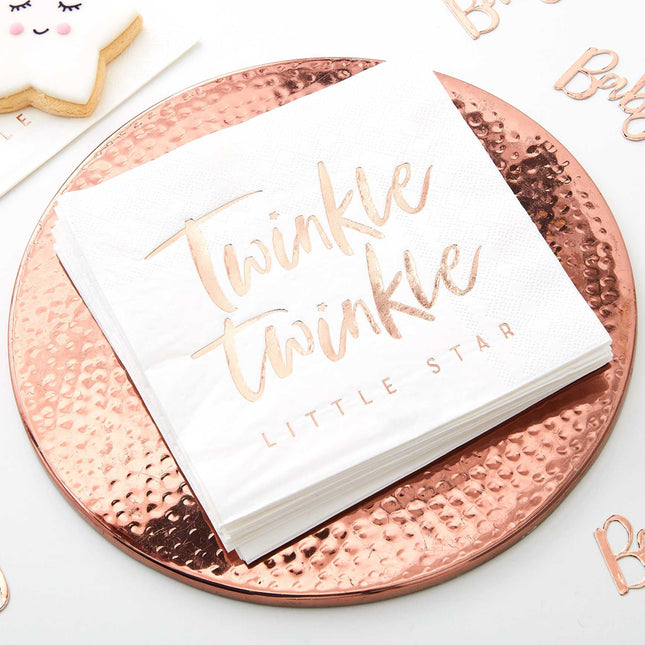 rose gouden bordje met witte servetten met twinkle twinkle erop