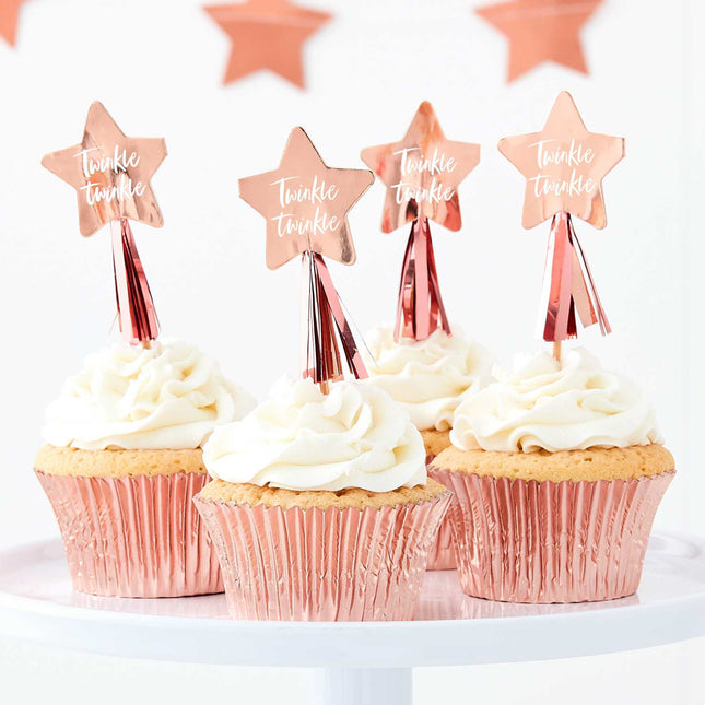 Cupcakes met cupcake Toppers met daarop Twinkle Twinkle